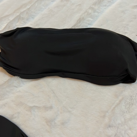 Naked wardrobe 3 piece bikini set - Picture 5 of 5